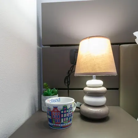 Apartment Welcomely - Violet House & Garden