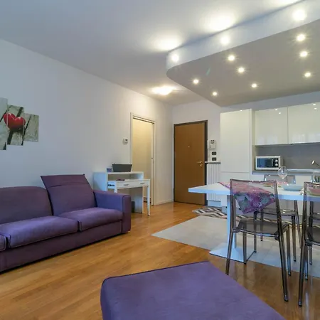 Welcomely - Violet House & Garden Apartment