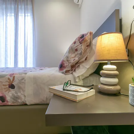 Welcomely - Violet House & Garden Lecco