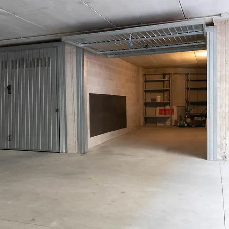 Welcomely - Violet House & Garden Daire Lecco