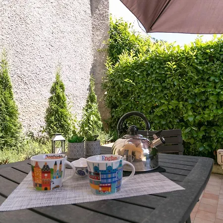 Welcomely - Violet House & Garden * Lecco