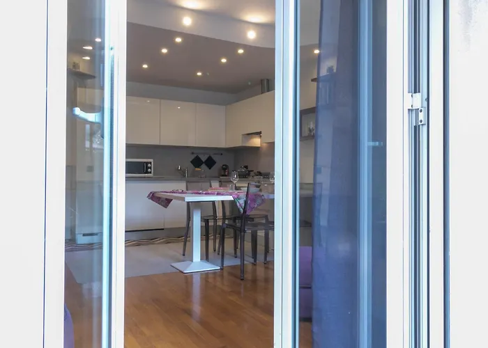 شقة Welcomely - Violet House & Garden *