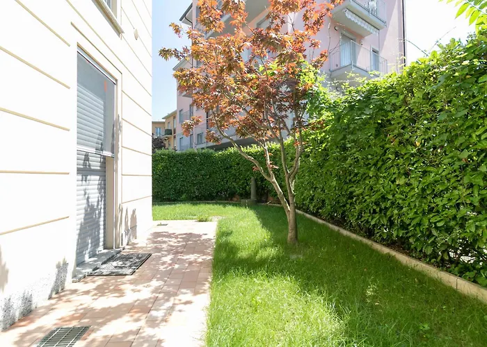 شقة Welcomely - Violet House & Garden *