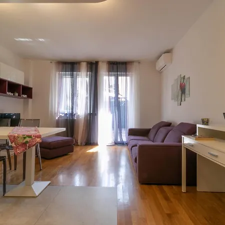 Apartman Welcomely - Violet House & Garden *