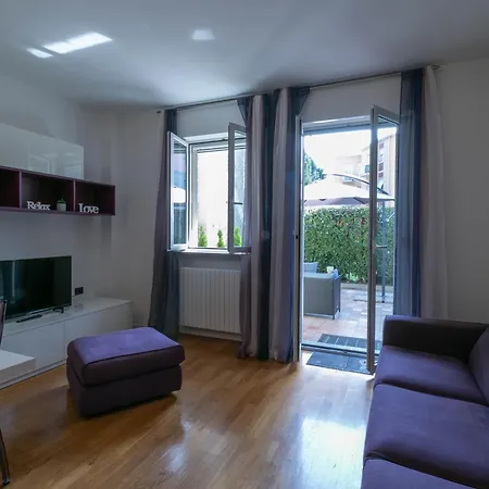 Apartman Welcomely - Violet House & Garden