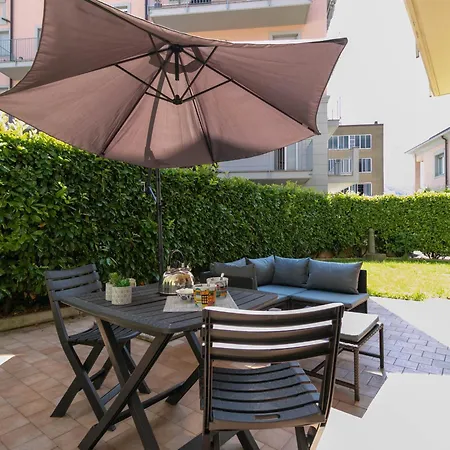 Apartman Welcomely - Violet House & Garden *