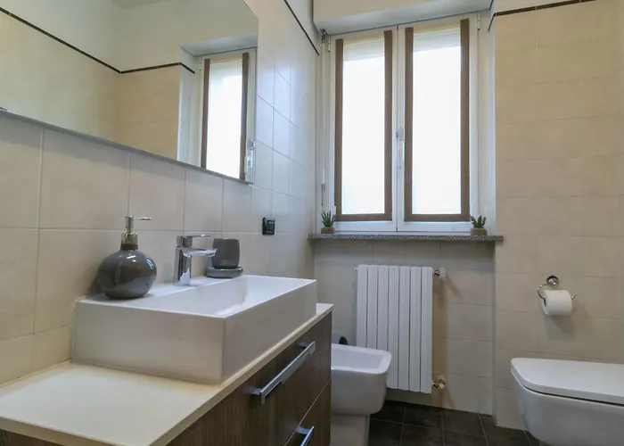 Welcomely - Violet House & Garden Lecco