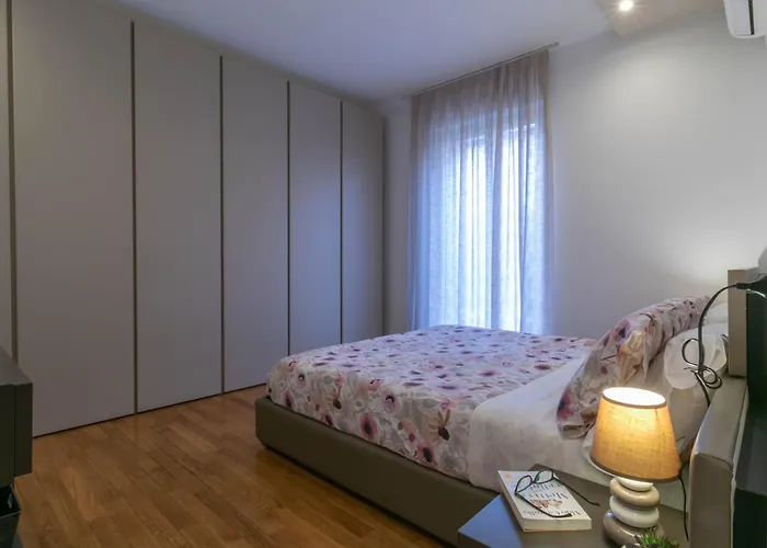 Welcomely - Violet House & Garden Appartement
