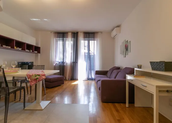 Appartement Welcomely - Violet House & Garden *