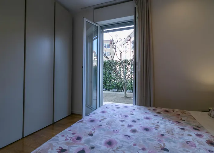 Welcomely - Violet House & Garden Appartement Lecco