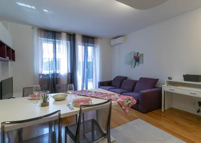 Appartement Welcomely - Violet House & Garden Lecco