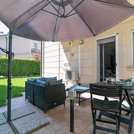 Apartament Welcomely - Violet House & Garden